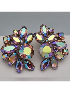 Vintage Sherman Aurora Borealis Clip Earrings Iridescent Rhinestone 1" Excellent